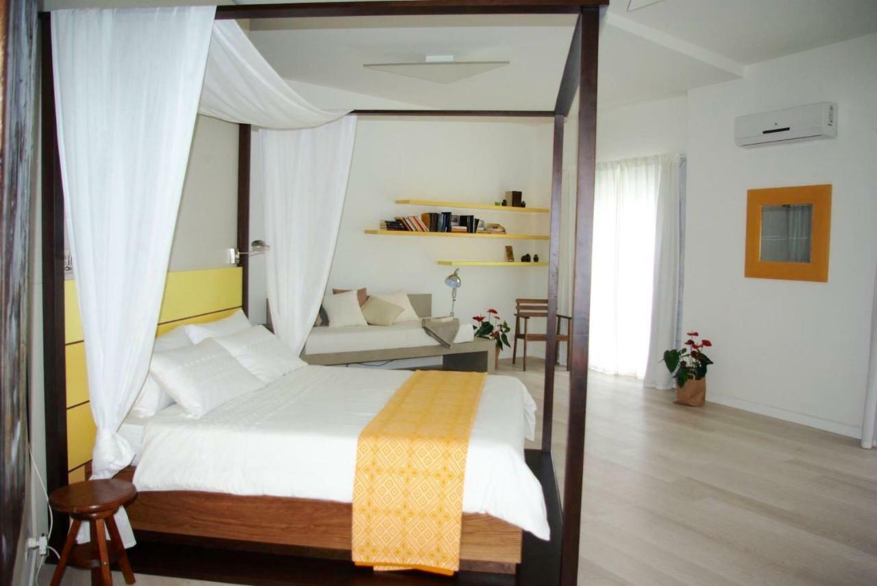 Community Rooms & Wine Фавара Екстер'єр фото